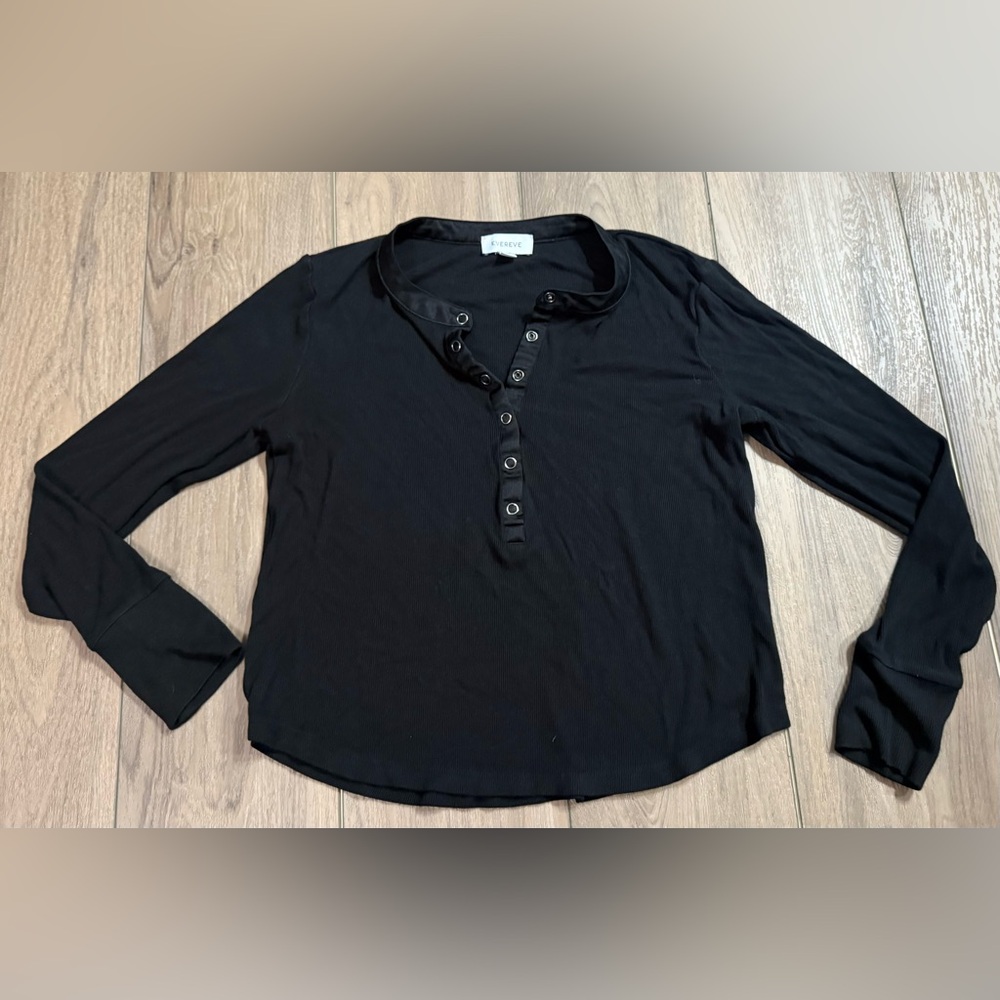 Evereve Black Button-Up Henley sz small